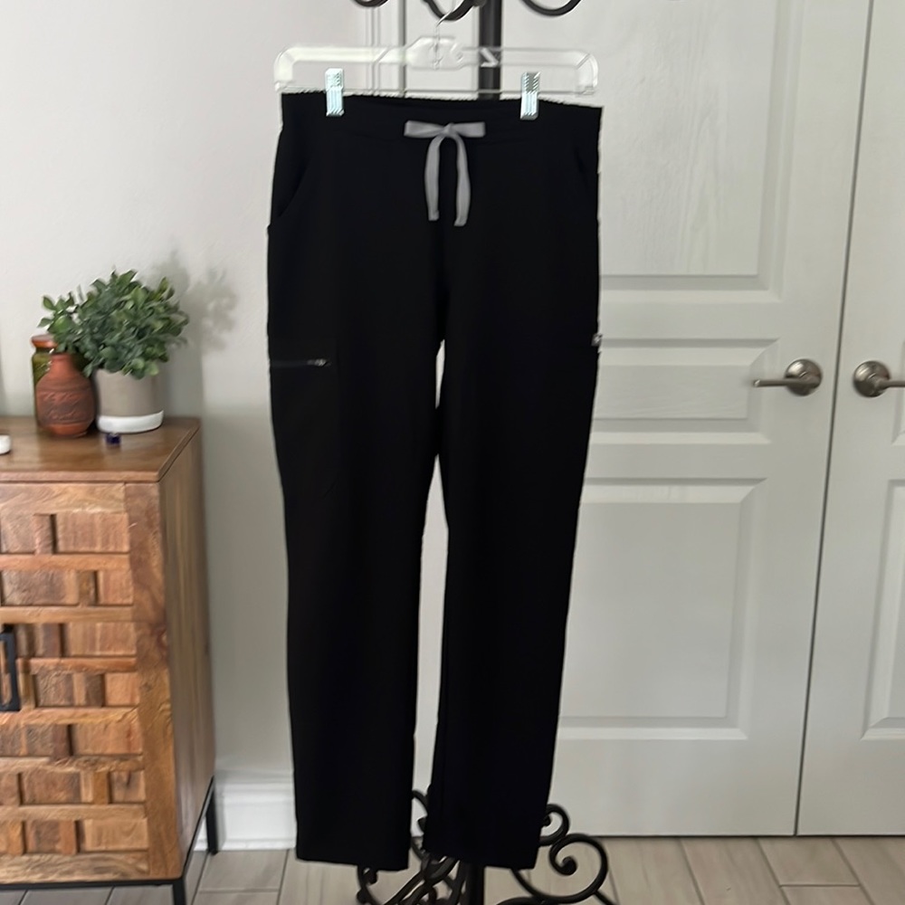 Figs scrub pants black